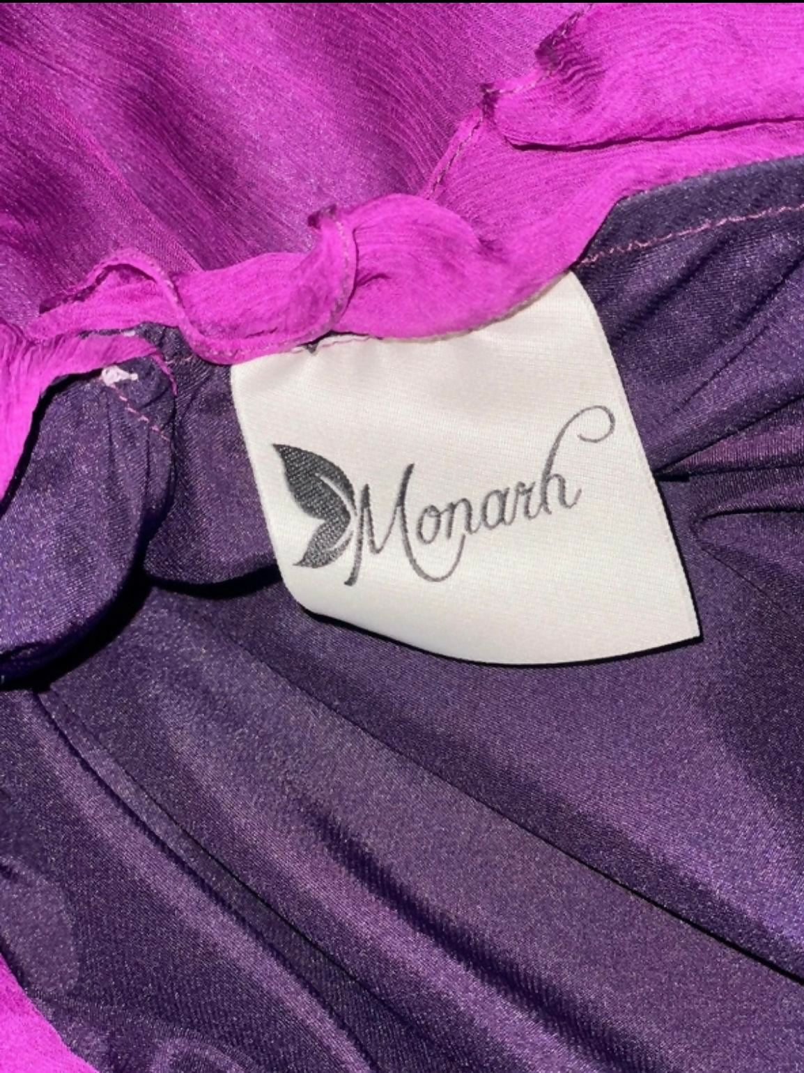 INCHIRIEREROCHIE COUTURE MONARH